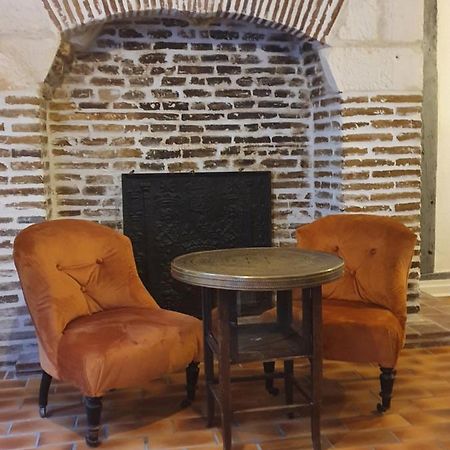 Le Logis Du Clocher Труа Экстерьер фото